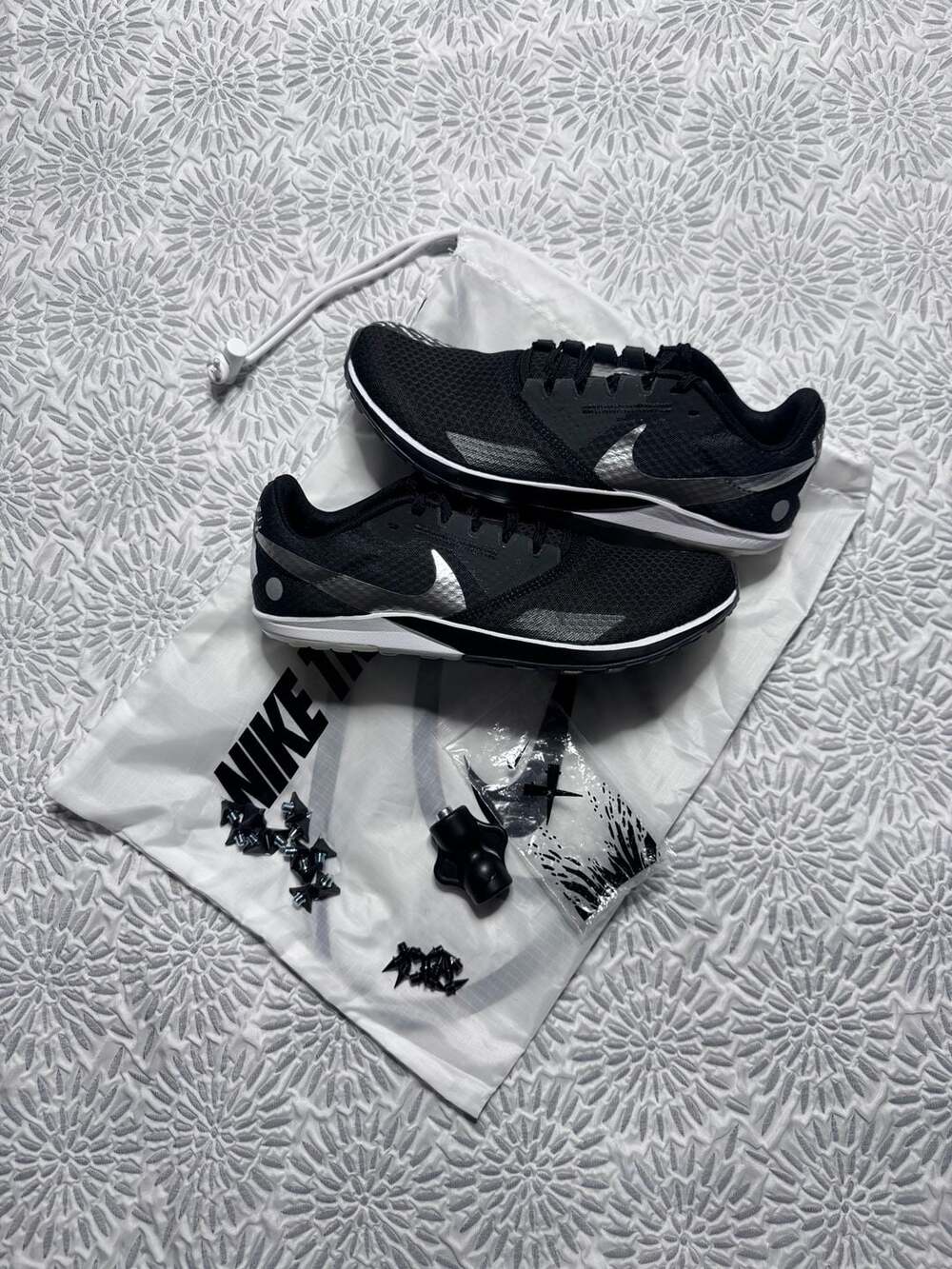 Nike Zoom Rival Waffle Men’s Size 8.5 Track Running Shoes Black Track DX7998-001